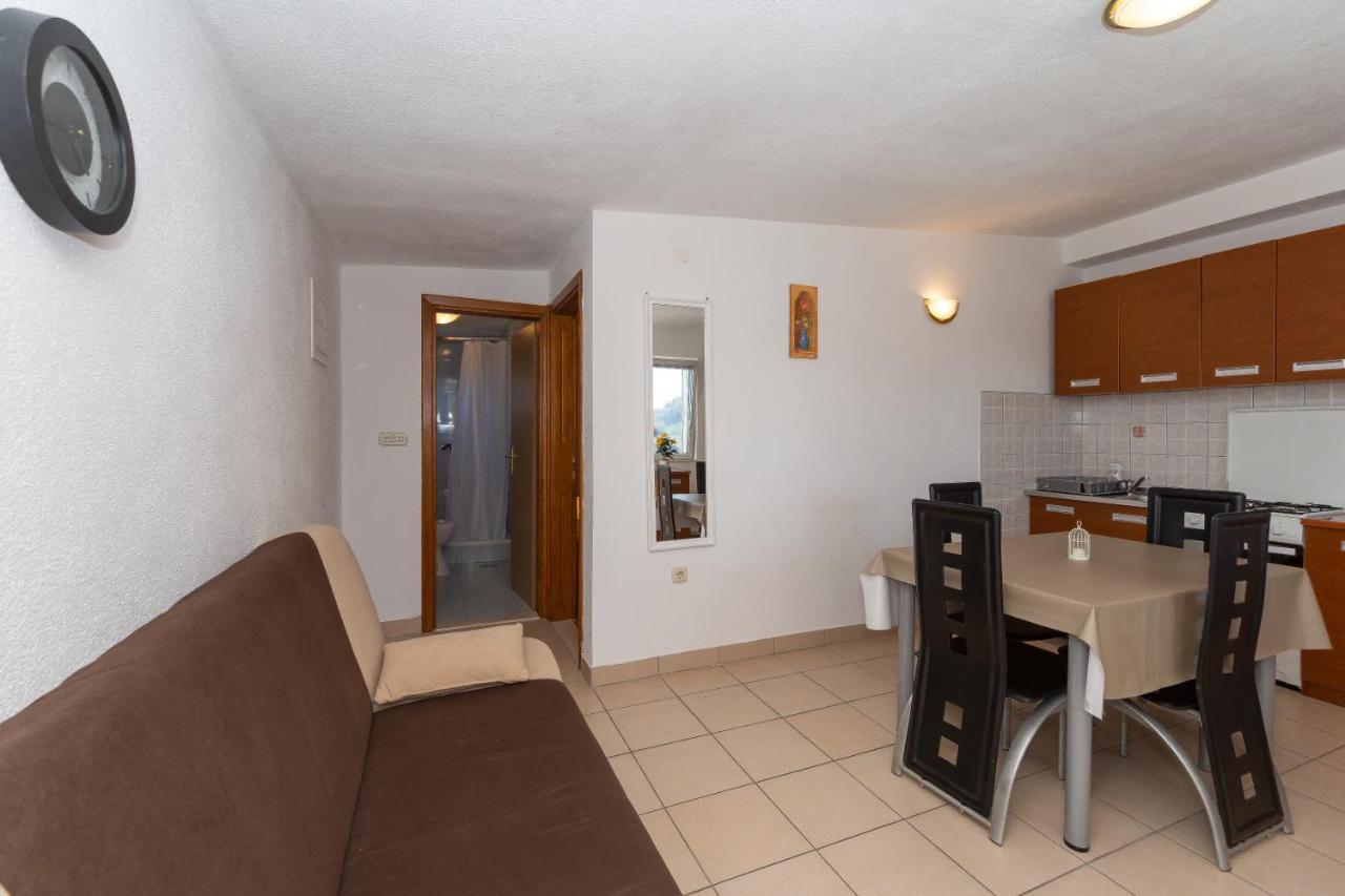 Apartmani Dada Biograd Na Moru Eksteriør bilde