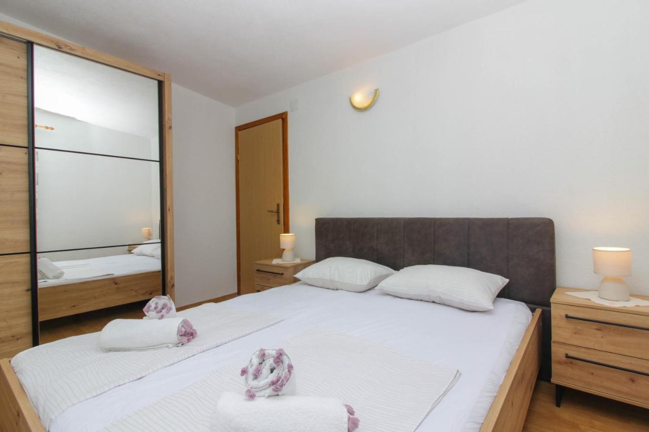 Apartmani Dada Biograd Na Moru Eksteriør bilde