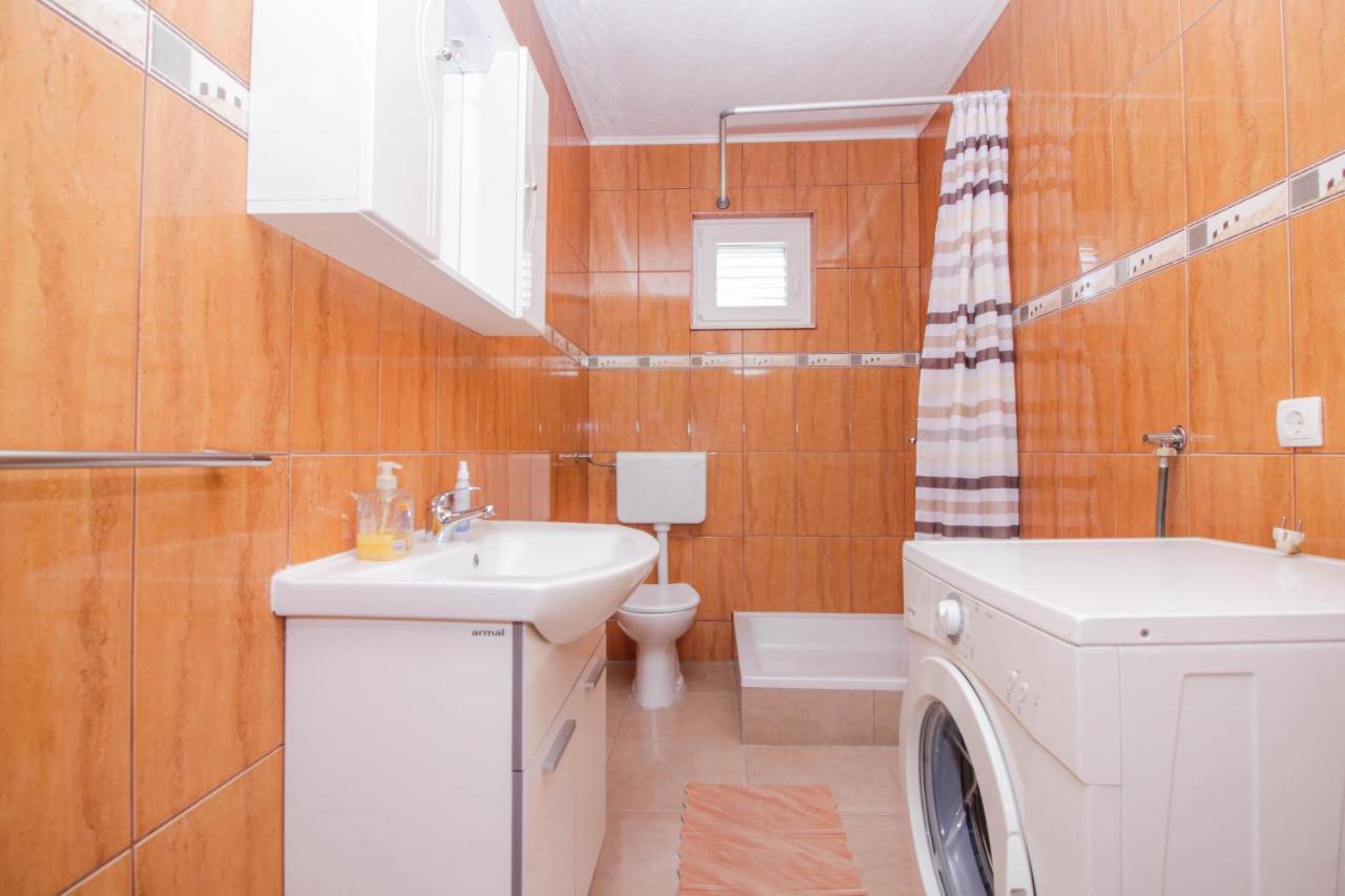 Apartmani Dada Biograd Na Moru Eksteriør bilde