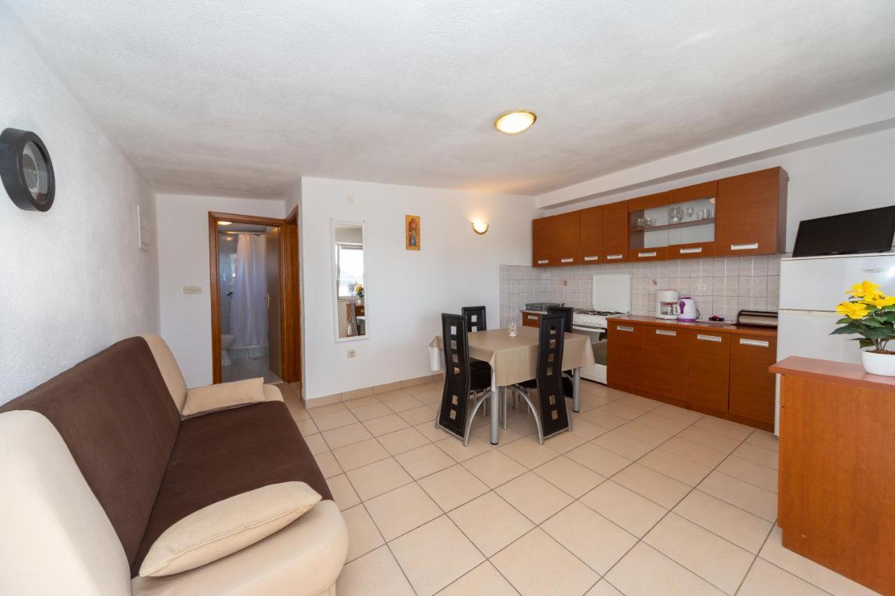Apartmani Dada Biograd Na Moru Eksteriør bilde