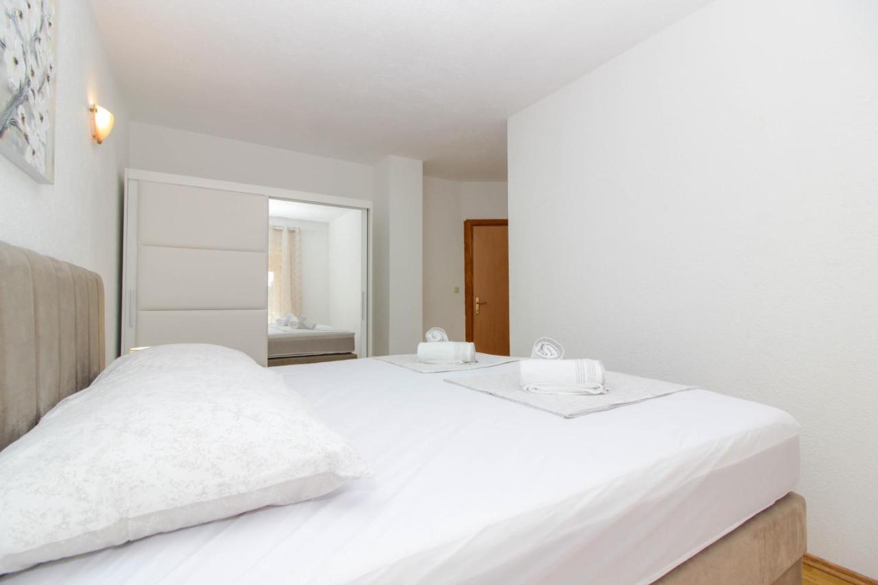 Apartmani Dada Biograd Na Moru Eksteriør bilde
