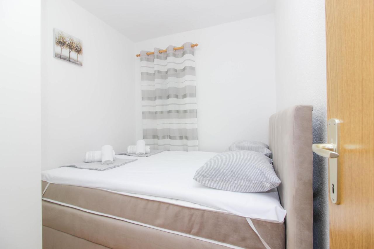 Apartmani Dada Biograd Na Moru Eksteriør bilde